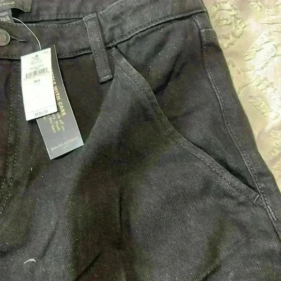 Banana Republic high-rise black trouser. Women’s size 8. - Picture 5 of 11